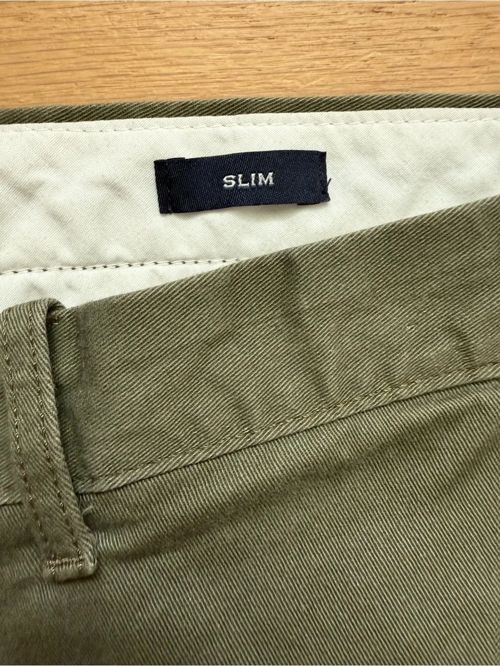 J Crew Men’s 36 x 30 Olive Green Chino Pants